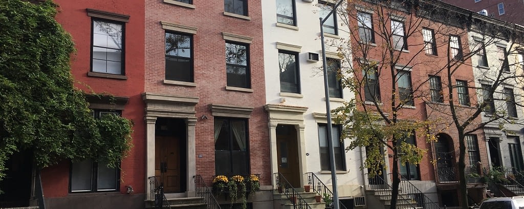 Photo of brownstones in NYC Murray Hill neighborhood